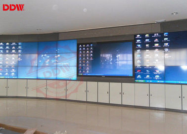 원형 55 구부려진 영상 벽 500 Nits 광도 LED 역광선 RS232 입출력